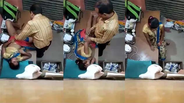 Desi MMS Videos Tharki Old Doctor fingering pussy of Village bhabhi dehati sex mms