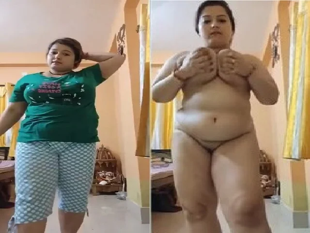 latest xvideos5 video Chubby Milf housewife naked pressing big boobs showing fat pussy nude selfie mms