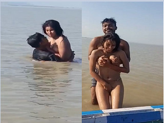 fsiblog desi xxx mms Bangla village randi outdoor sex with group of boys in river