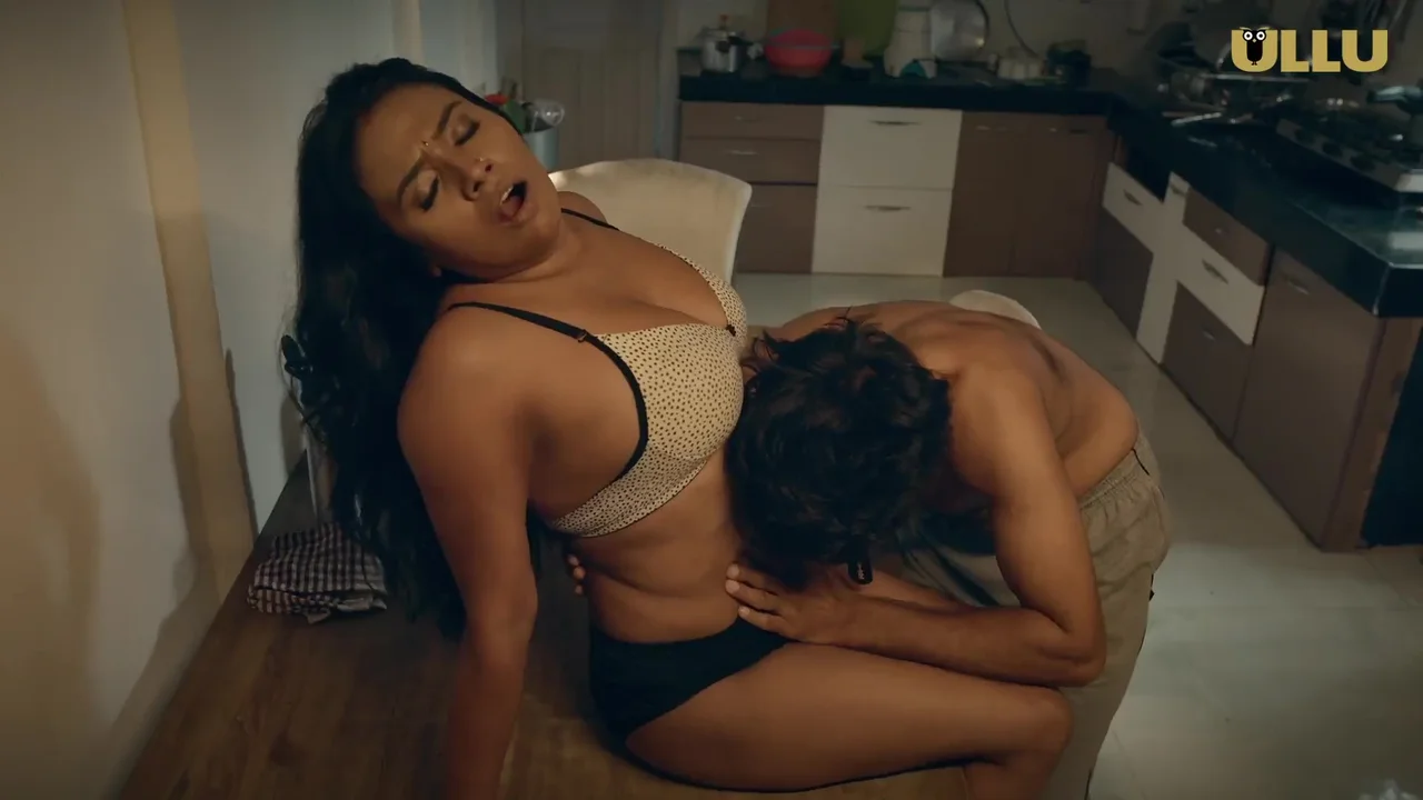 Tu Dekh Meri Photo S01E05 2025 Ullu Hindi Porn Web Series