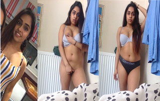Fsiblog Latest Sexy Desi Girl Shows Nude Body Part 1