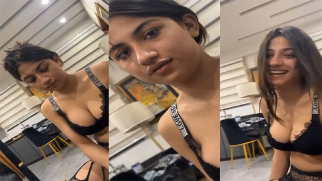 Fsiblog Pakistani Sex MMS Latest Beautiful Muslim Paki Mals Fingering Pussy Fucking tango app Live