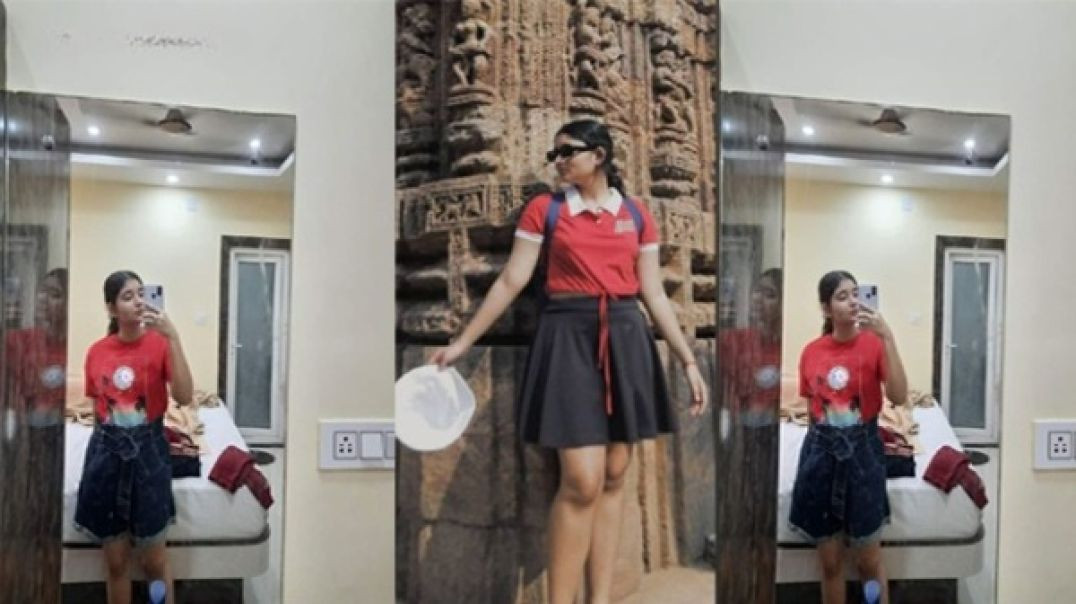 desi52 com sex mms Beautiful Cute Girl Showing Her Amazing Figure