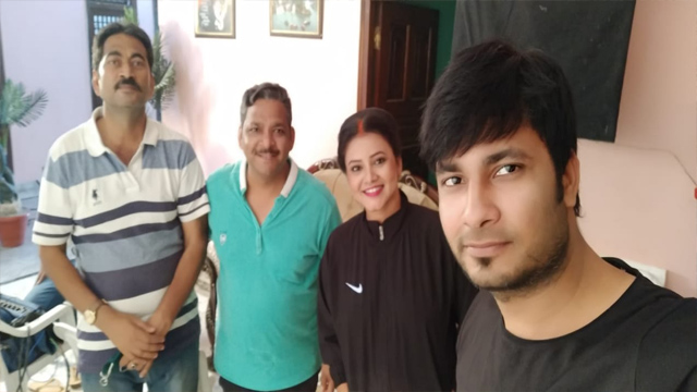 MMS69 New Indian Porn Videos Famous Priya Gamre Real LifeThreesome Romance With 2 Boys