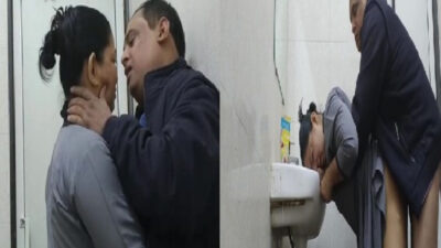 Milf Swiper Lady in Abroad Fucked By Manager in Toilet mms