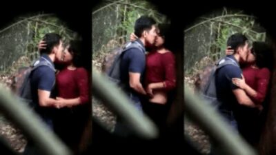 College Couple Sex in Jungle Bf inserting finger inside Pussy Recorded