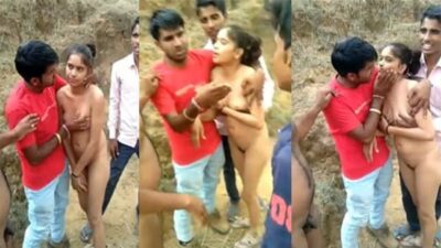 Couple ko Jungle mai sex Karte Hue Pakda or Ladko ko Unhone Bhi Choda